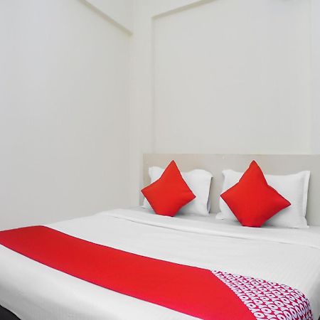 Hotel Oyo 16007 Sk Executive Yerandwane Esterno foto