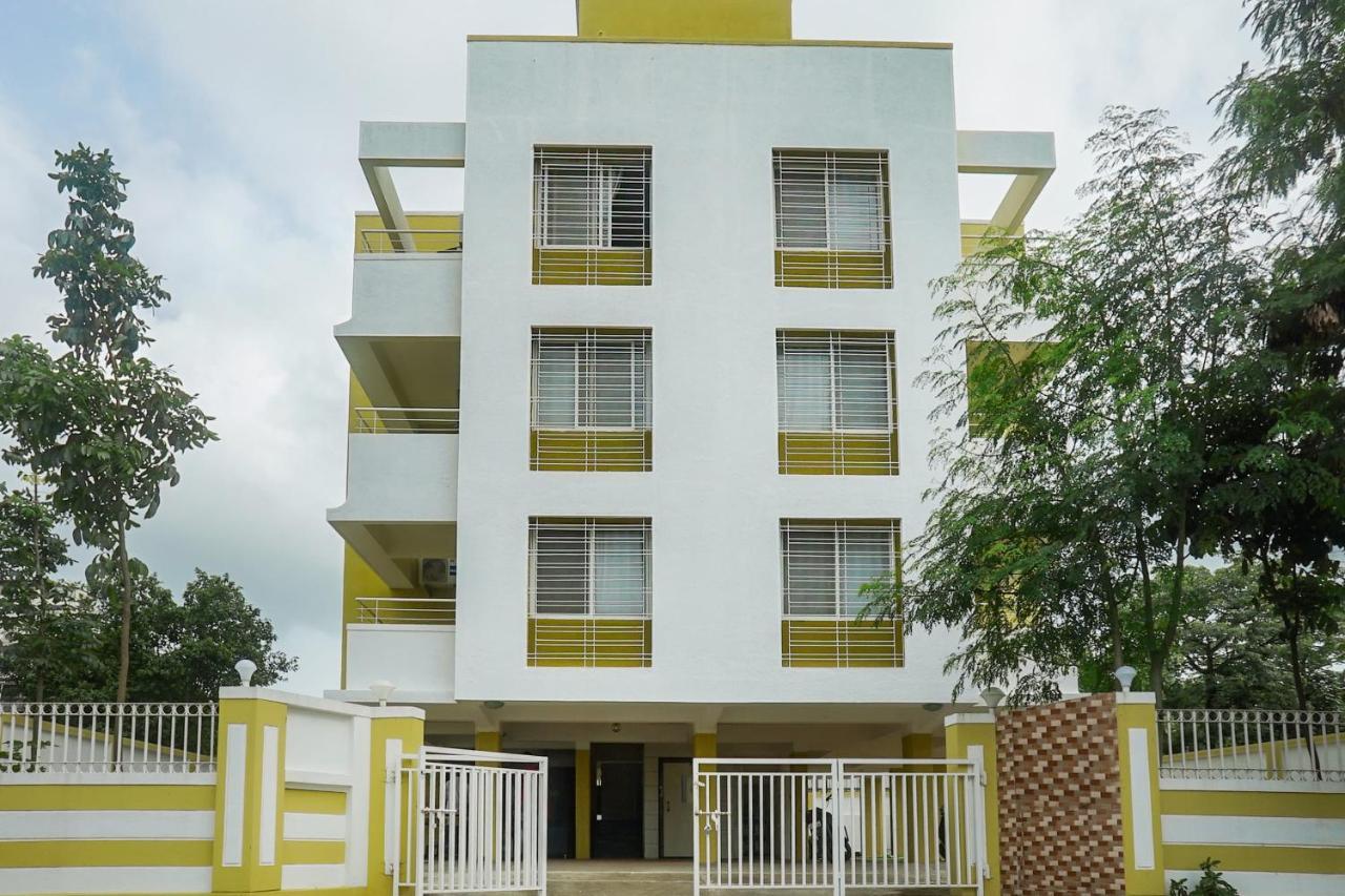 Hotel Oyo 16007 Sk Executive Yerandwane Esterno foto